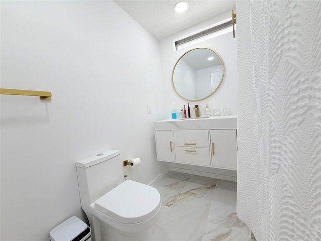 5221 SW 25th Avenue, Fort Lauderdale, FL 33312