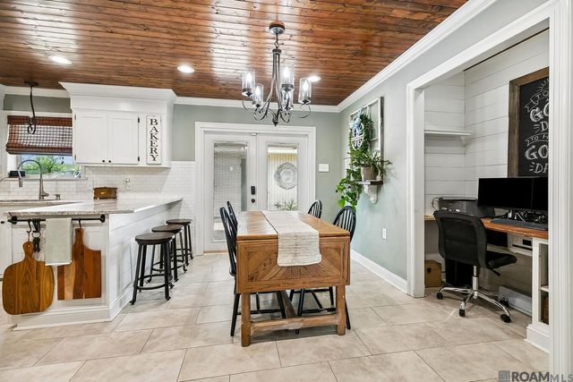 1179 Desoto Dr, Lutcher, LA 70071