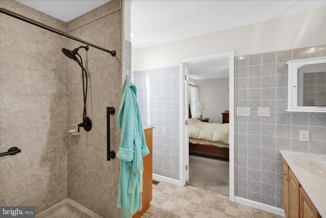 28 VERSAILLES CT, Reading, PA 19605