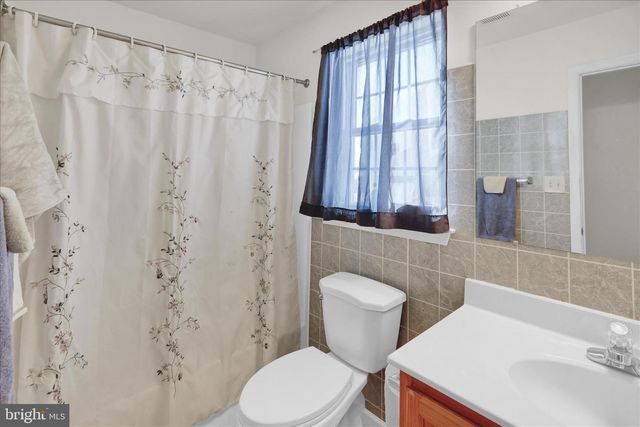 28 VERSAILLES CT, Reading, PA 19605