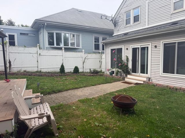 91 Clinton 1, Chelsea, MA 02150