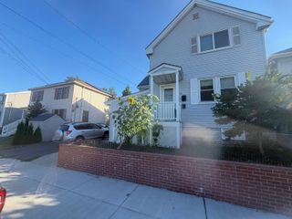 91 Clinton 1, Chelsea, MA 02150