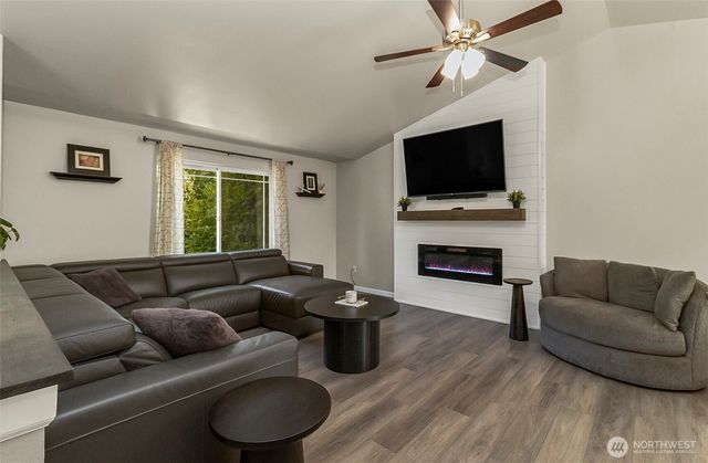 17116 120th Place NE, Arlington, WA 98223
