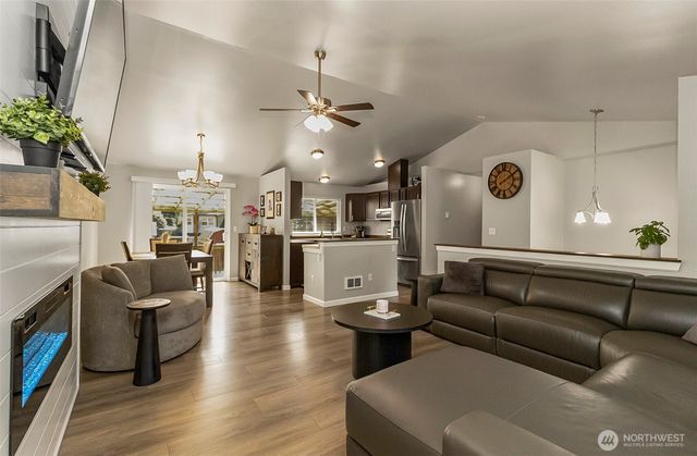 17116 120th Place NE, Arlington, WA 98223