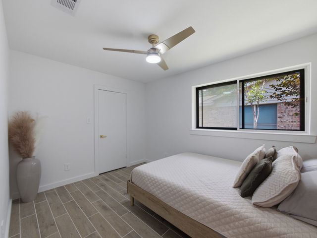 11348 Carissa Drive, Dallas, TX 75218