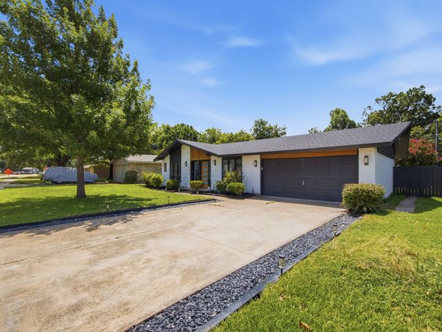 11348 Carissa Drive, Dallas, TX 75218
