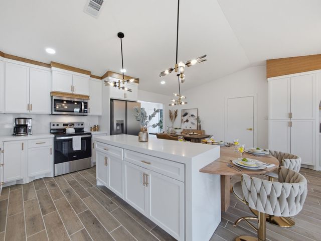 11348 Carissa Drive, Dallas, TX 75218
