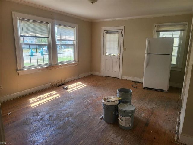 415 Hampton Roads AVE, Hampton, VA 23661