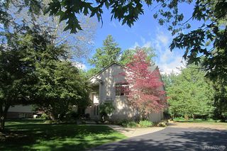 31115 Stafford St, Beverly Hills Village, MI 48025