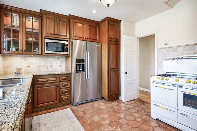 4340 E Colorado Street, Long Beach, CA 90814