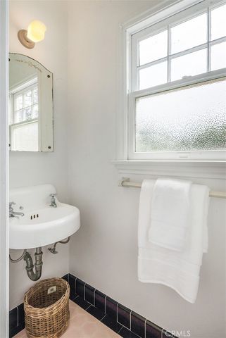 4340 E Colorado Street, Long Beach, CA 90814