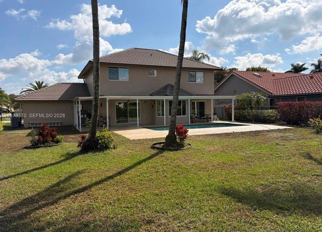 801 Amherst Ave, Davie, FL 33325