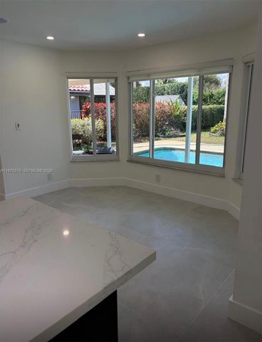 801 Amherst Ave, Davie, FL 33325