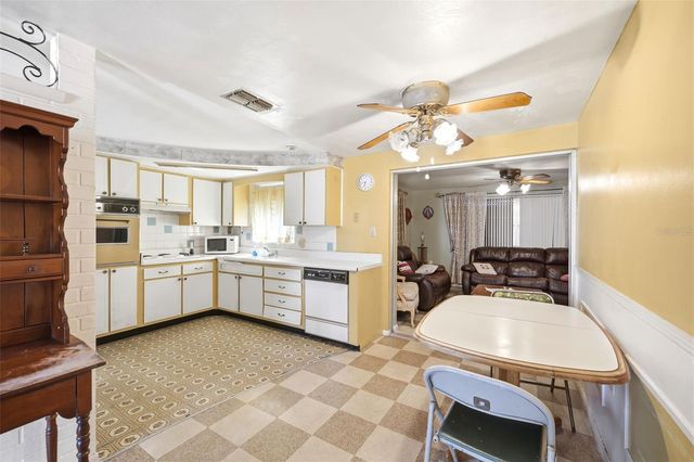 3542 BEDFORD STREET, New Port Richey, FL 34652