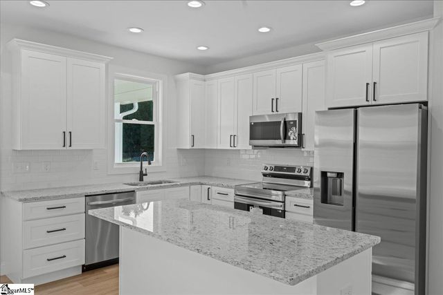 905 Bolt Drive, Anderson, SC 29621