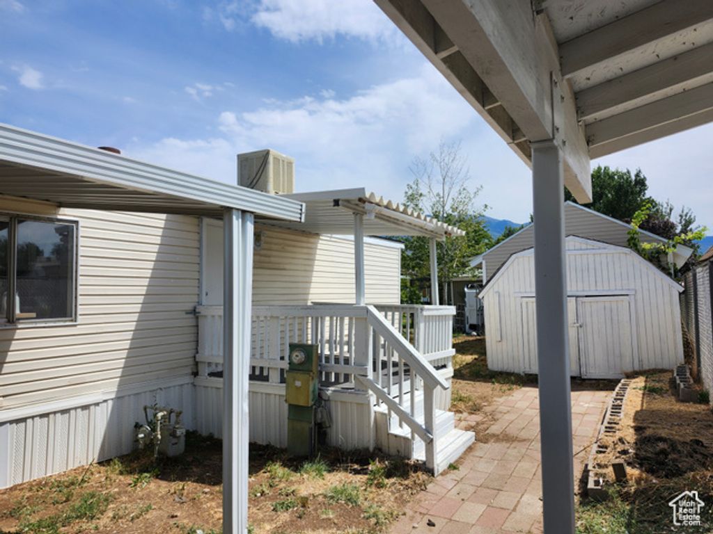 Image 14 of property listing at 935 E 3000 N #165, Layton, UT 84040