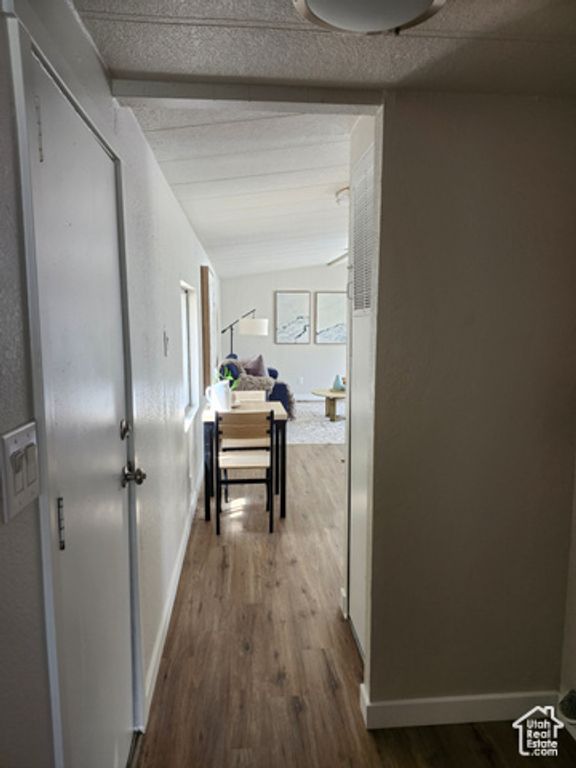 Image 4 of property listing at 935 E 3000 N #165, Layton, UT 84040