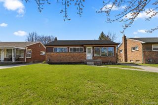 33091 Barton Street, Garden City, MI 48135