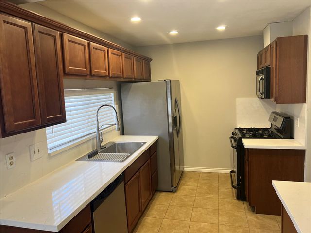 1507 Alderbrook Drive, Sugar Land, TX 77498