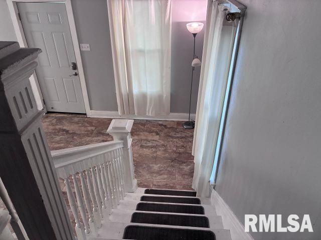 521 W North Grand Avenue, Springfield, IL 62702