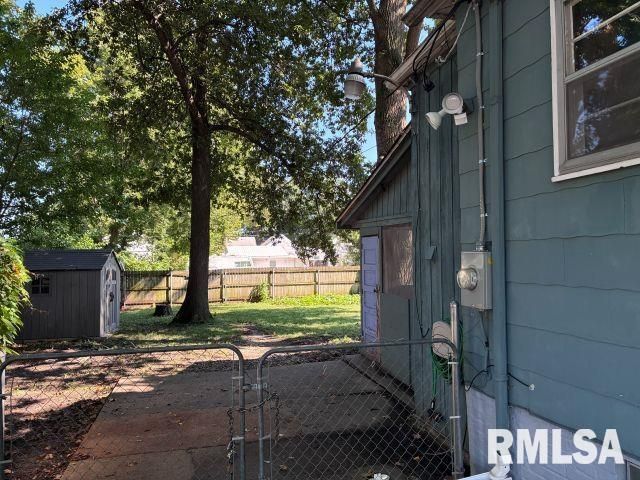 521 W North Grand Avenue, Springfield, IL 62702