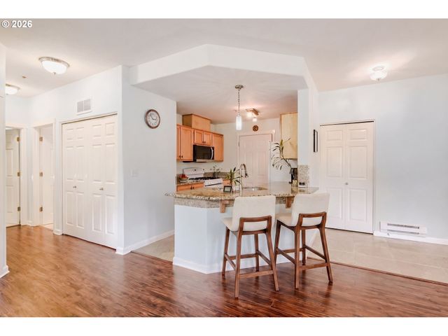14810 Sw SANDHILL Loop 101, Beaverton, OR 97007