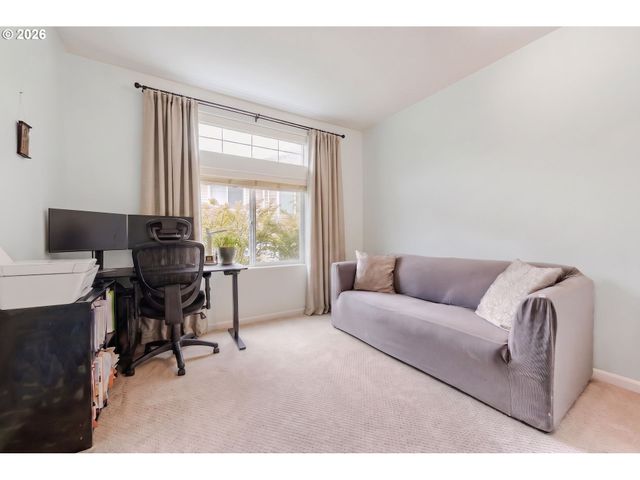 14810 Sw SANDHILL Loop 101, Beaverton, OR 97007