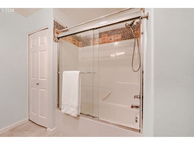 14810 Sw SANDHILL Loop 101, Beaverton, OR 97007