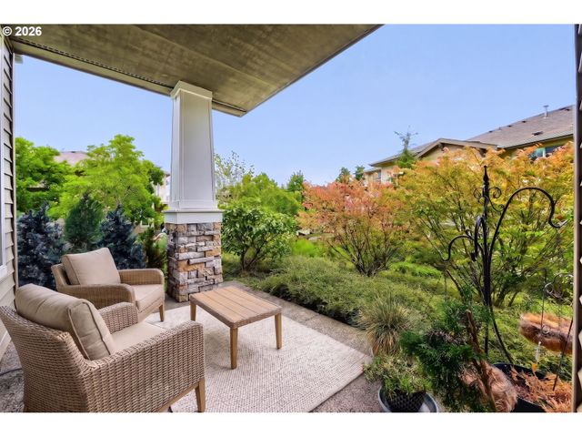 14810 Sw SANDHILL Loop 101, Beaverton, OR 97007
