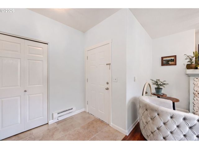 14810 Sw SANDHILL Loop 101, Beaverton, OR 97007
