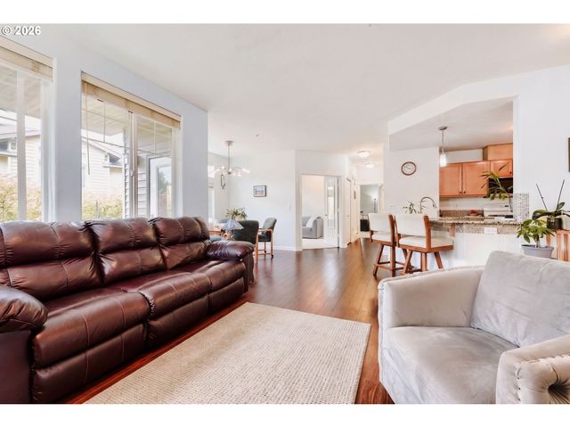 14810 Sw SANDHILL Loop 101, Beaverton, OR 97007