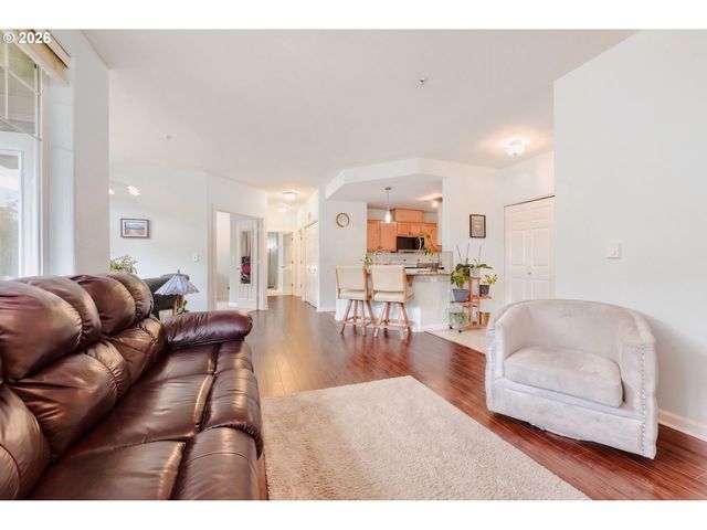 14810 Sw SANDHILL Loop 101, Beaverton, OR 97007