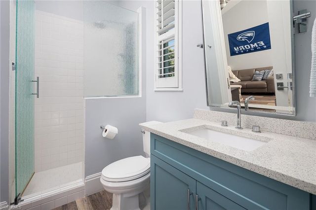 2036 Laguna WAY, Naples, FL 34109