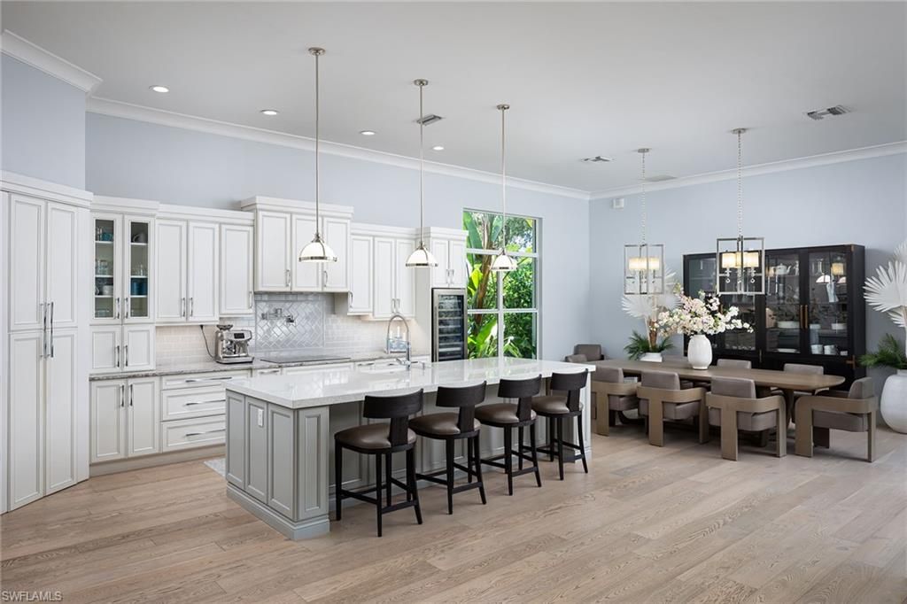 2036 Laguna WAY, NAPLES, FL 34109 — photo 4