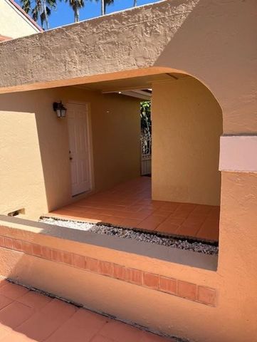 1311 Seagrape Circle, Weston, FL 33326