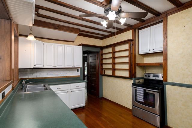 28 Holt Road, Holden, MA 01520