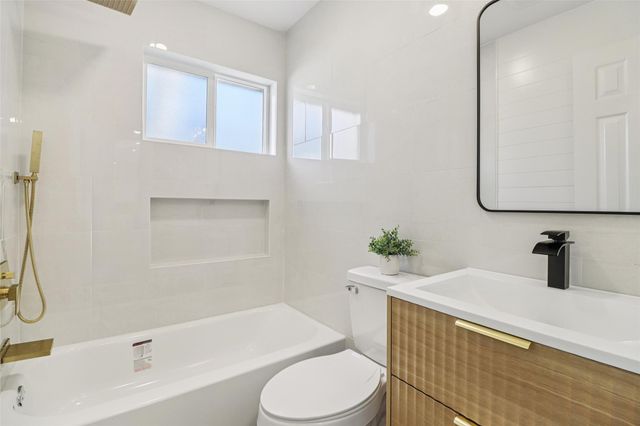 2019 Magnolia Drive, La Marque, TX 77568