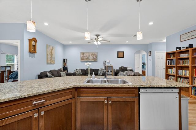 30 DEER TRAIL CIRCLE, Bronson, FL 32621