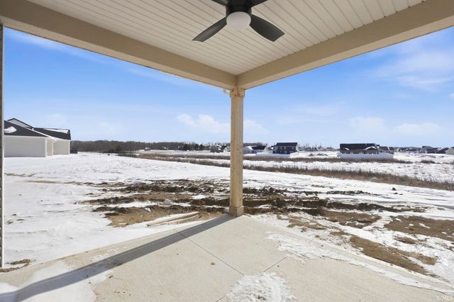 4877 Silverstone Passage, Fort Wayne, IN 46818