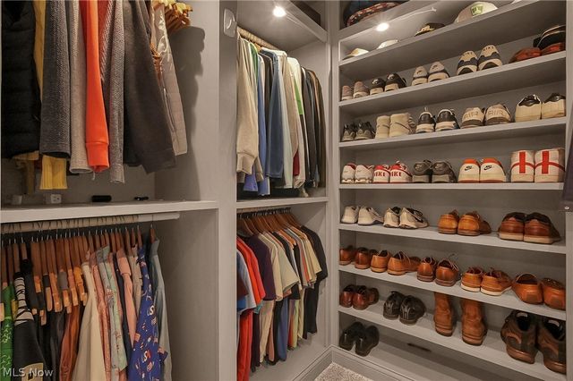 636 Kelburn Lane, Pickerington, OH 43147