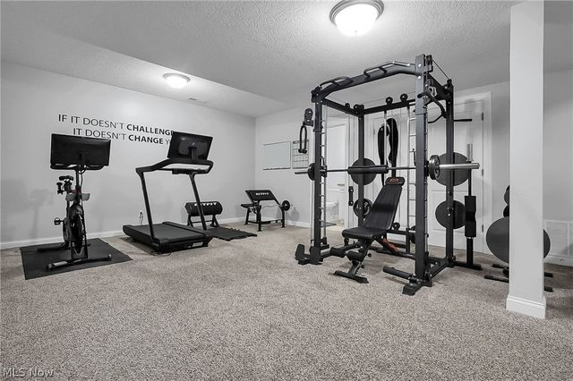 636 Kelburn Lane, Pickerington, OH 43147