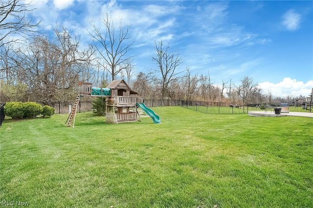 636 Kelburn Lane, Pickerington, OH 43147