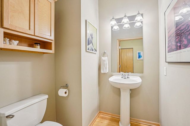 825 Berry Street 106, Saint Paul, MN 55114