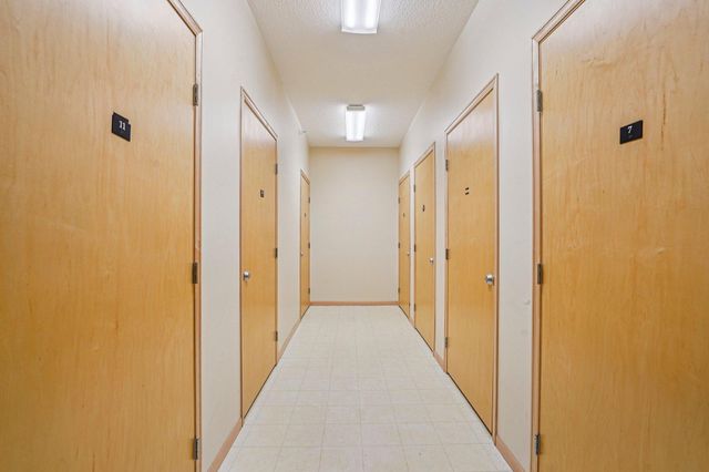 825 Berry Street 106, Saint Paul, MN 55114