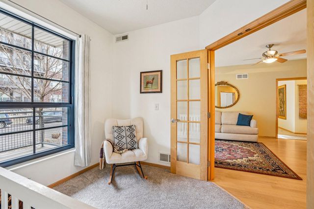 825 Berry Street 106, Saint Paul, MN 55114