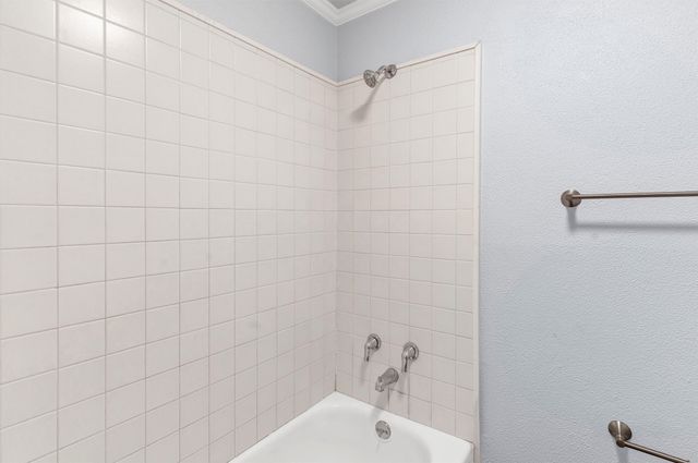907 W Bridge, Granbury, TX 76048
