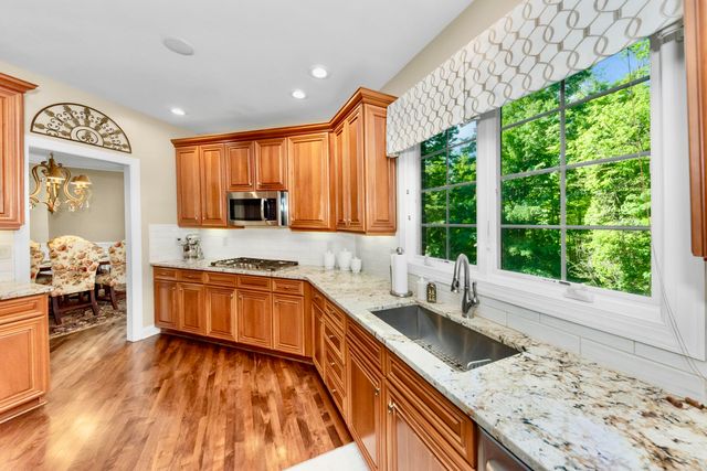 26375 Glenwood Drive, Novi, MI 48374
