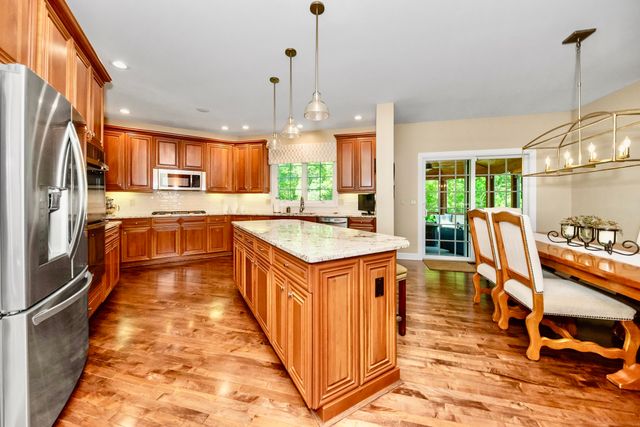 26375 Glenwood Drive, Novi, MI 48374