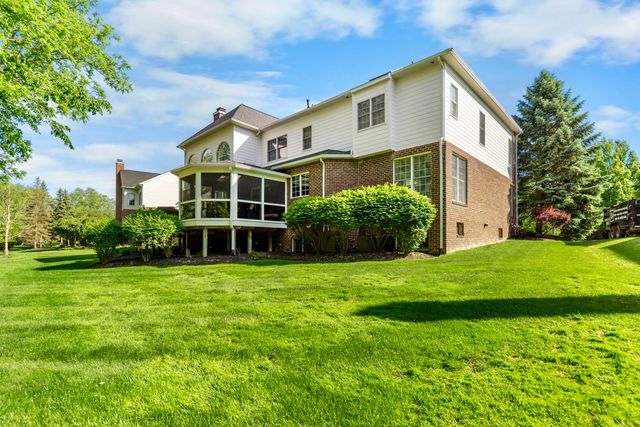 26375 Glenwood Drive, Novi, MI 48374