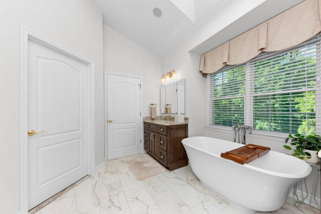 26375 Glenwood Drive, Novi, MI 48374